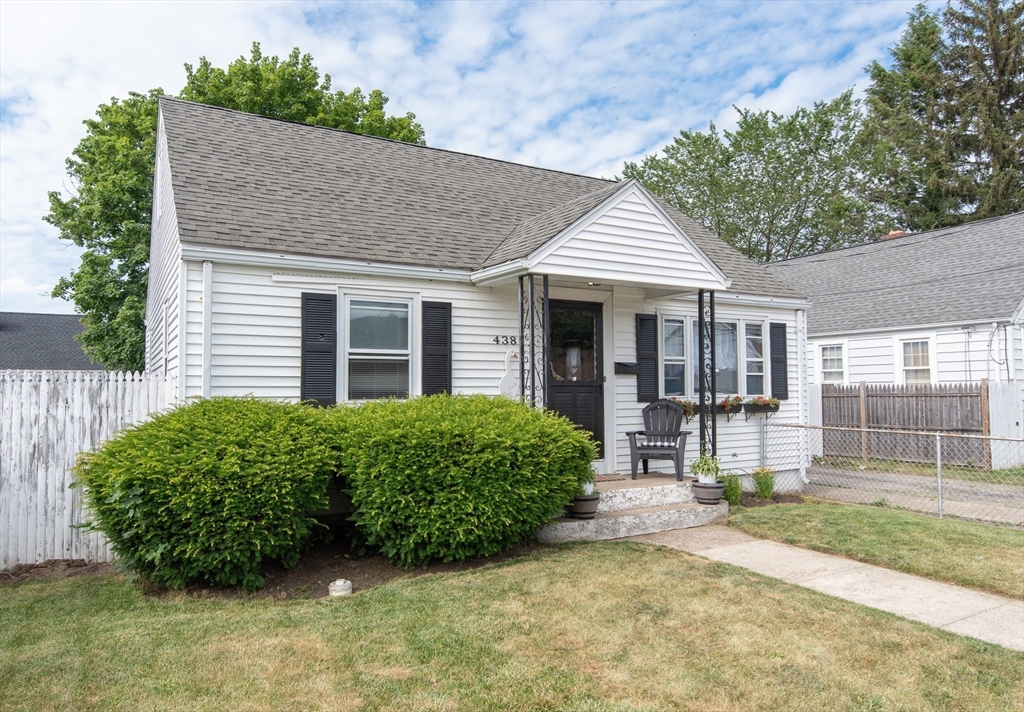 438 Beverage Hill Ave
