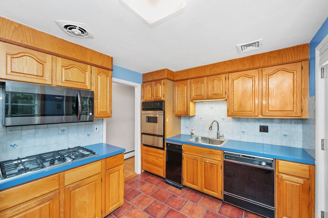 265 Temple Road, Waltham, MA Photo #26