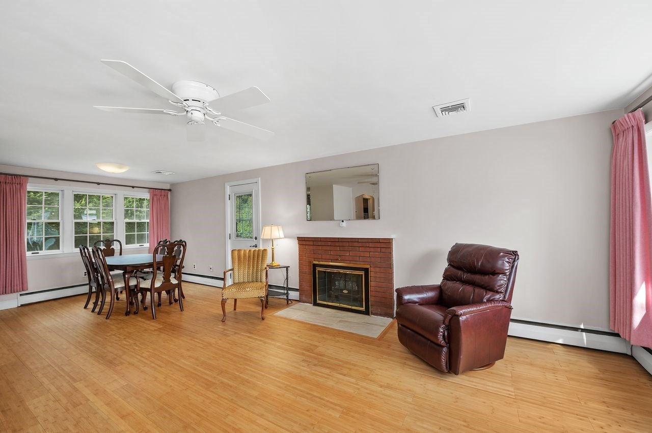 265 Temple Road, Waltham, MA Photo #8