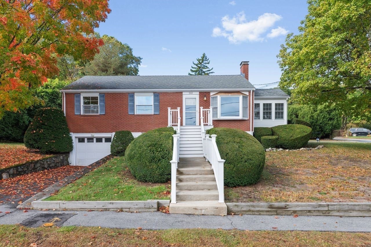 Photo of 265 Temple Road, Waltham, MA