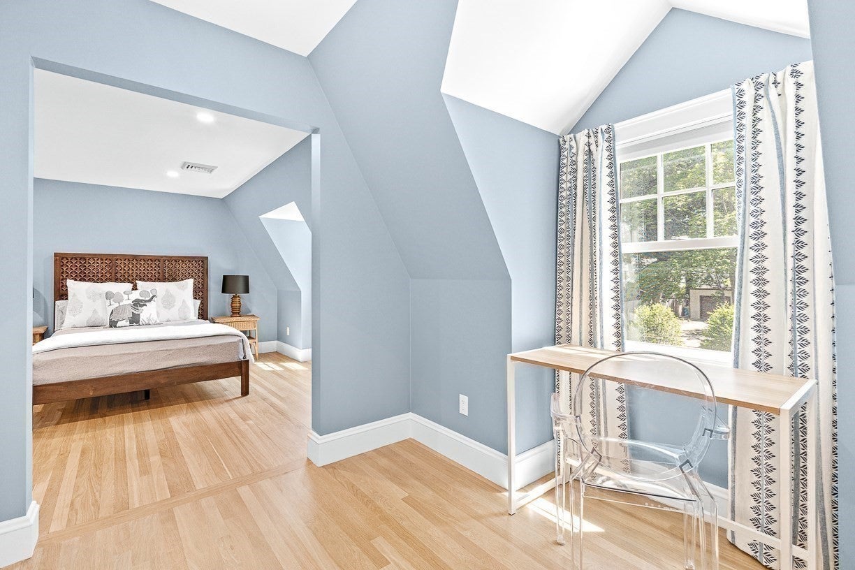 39 Fairbanks Ave, Wellesley, MA Photo #32