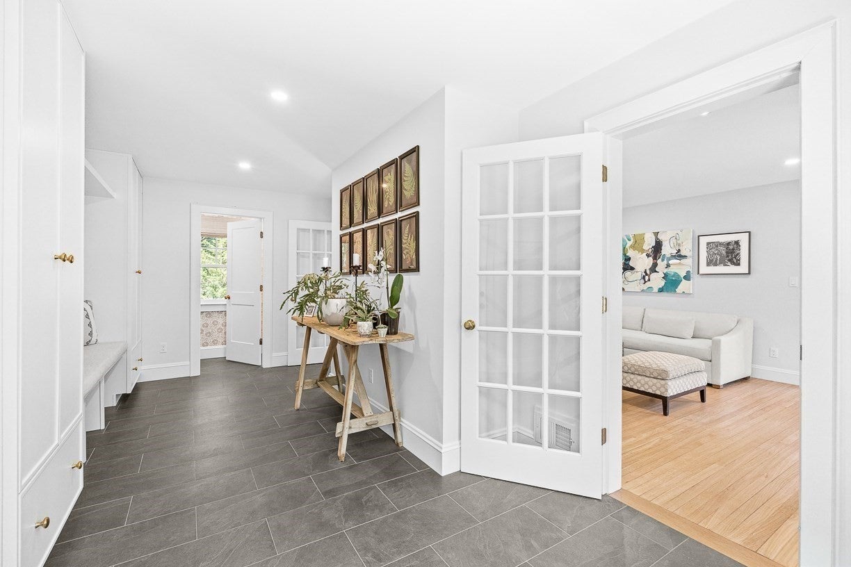 39 Fairbanks Ave, Wellesley, MA Photo #37
