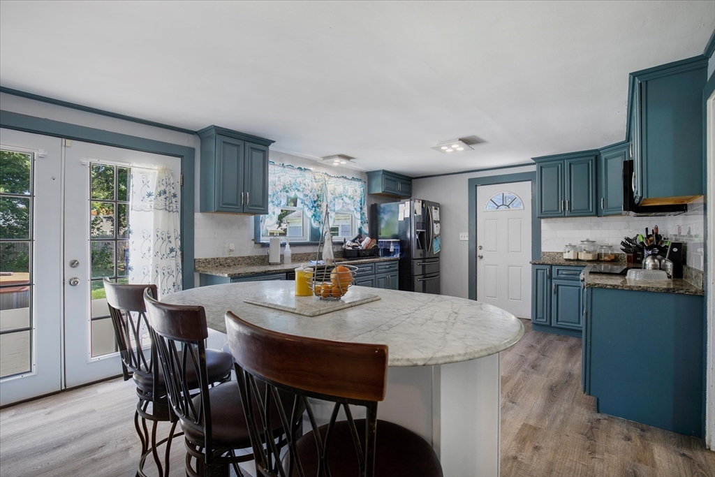 160 Lincoln Rd, Barnstable, MA Photo #8