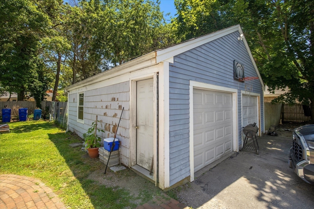 160 Lincoln Rd, Barnstable, MA Photo #20