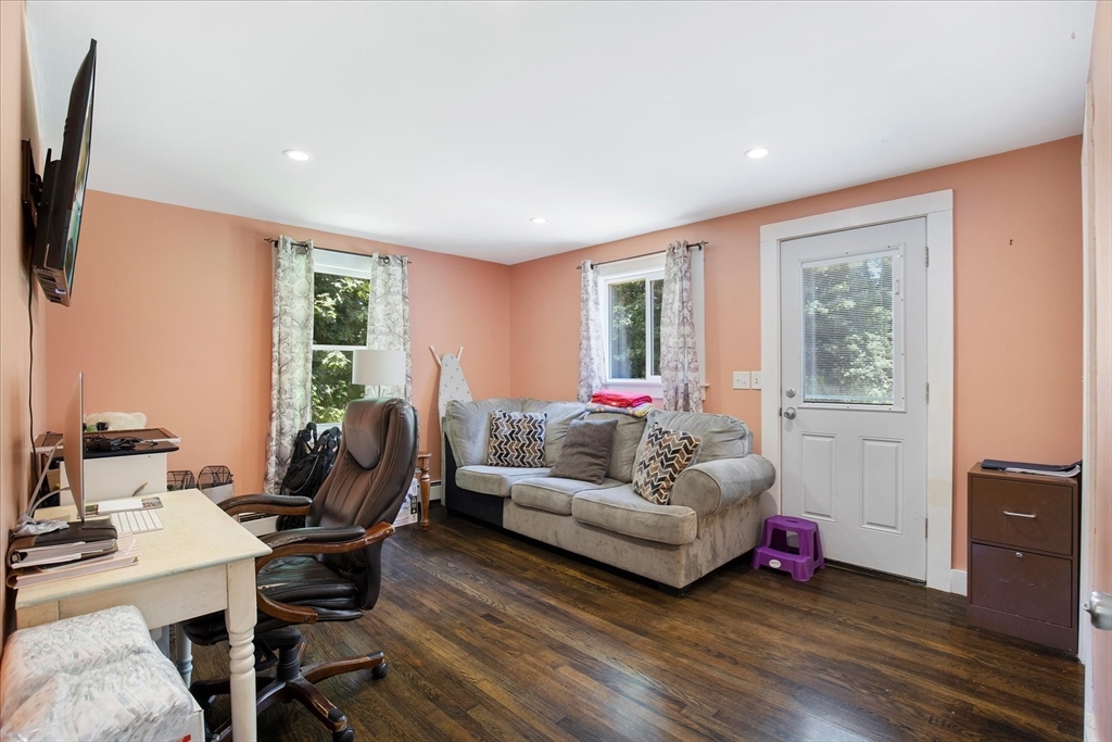 160 Lincoln Rd, Barnstable, MA Photo #16