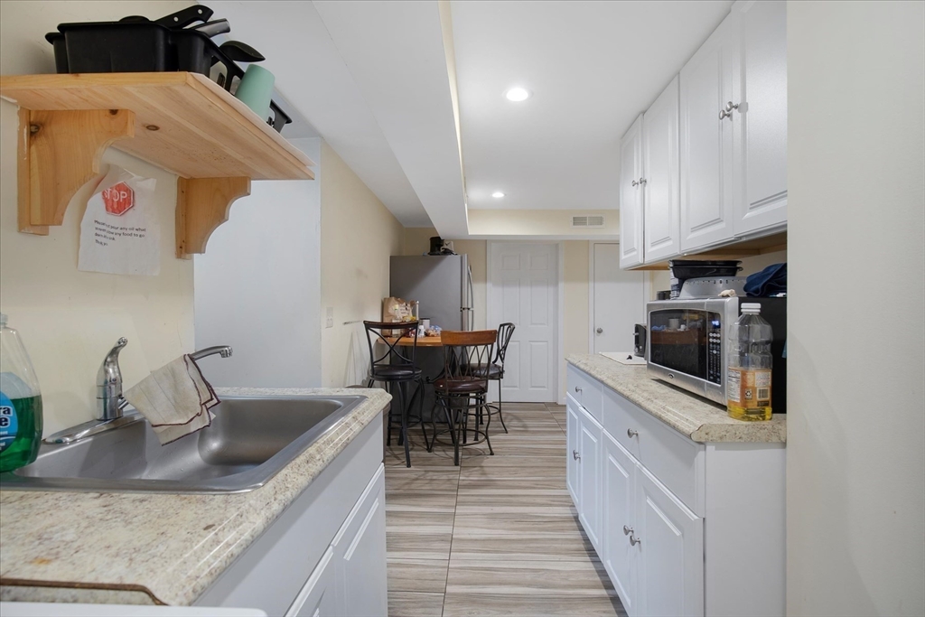 160 Lincoln Rd, Barnstable, MA Photo #18