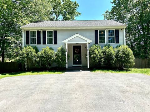 17 Island Rd Lakeville MA 02347