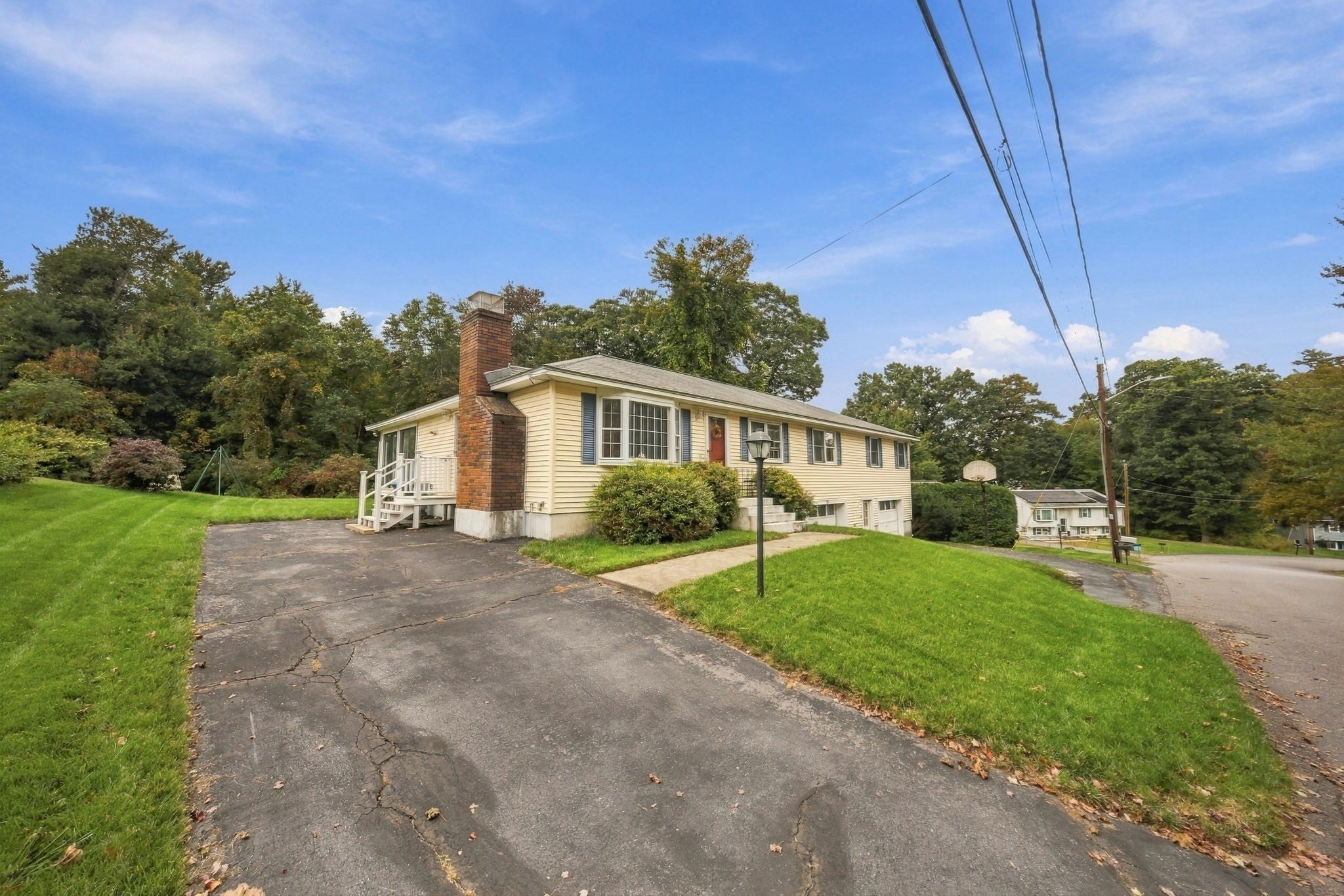 29 Dale Ave, Leominster, MA Photo #4