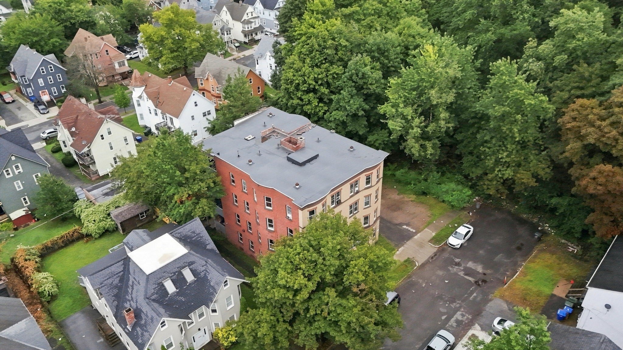 40 Warriner Ave, Springfield, MA, 40 Warriner Ave, Springfield, MA Photo #2
