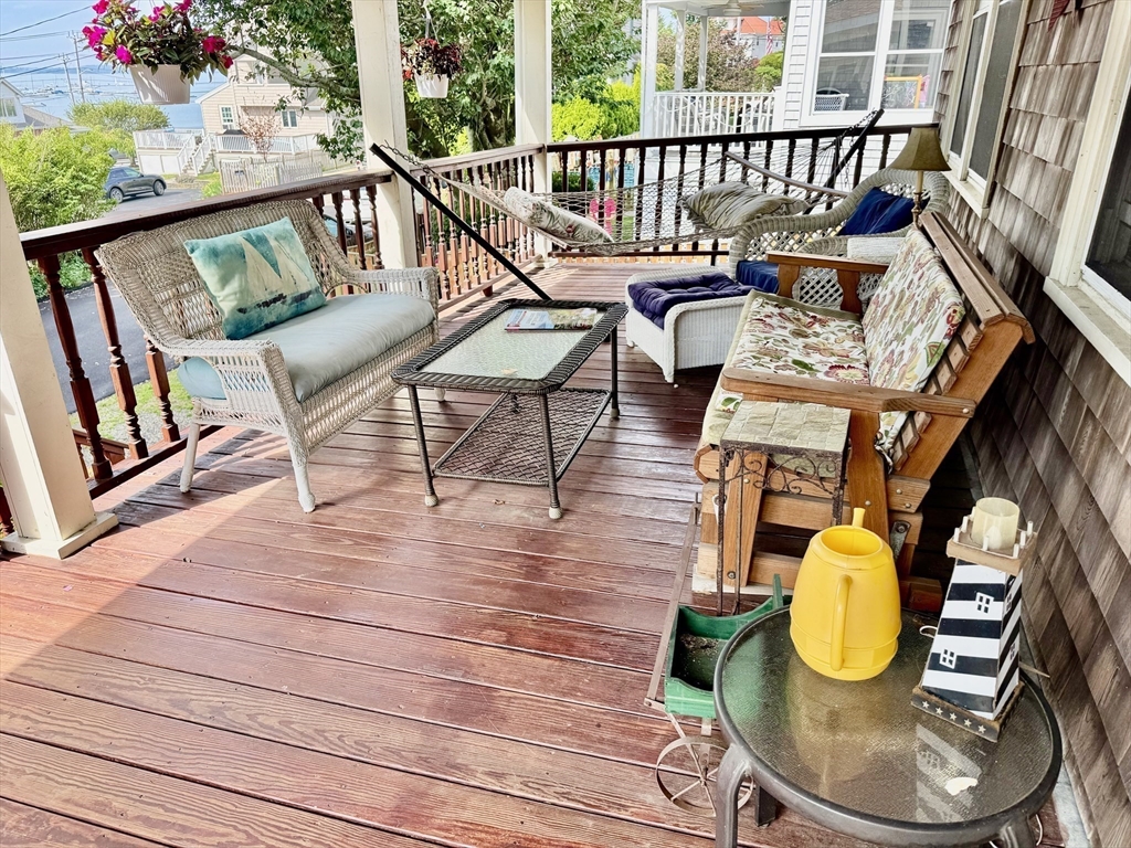 11 Mayflower Rd Winter Rntl 10/18-6/15