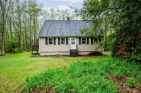 54 Number 10 Schoolhouse Rd Charlton MA 01507