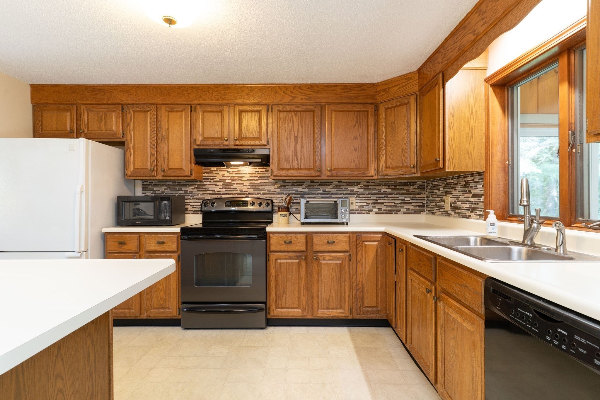 14 Delaney Ave, Dudley, MA, 14 Delaney Ave, Dudley, MA Photo #10