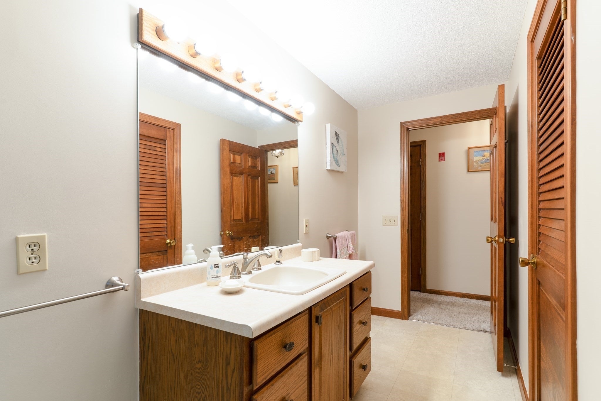 14 Delaney Ave, Dudley, MA, 14 Delaney Ave, Dudley, MA Photo #18