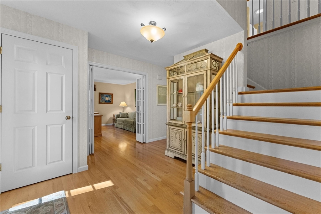 4 Ashton Dr