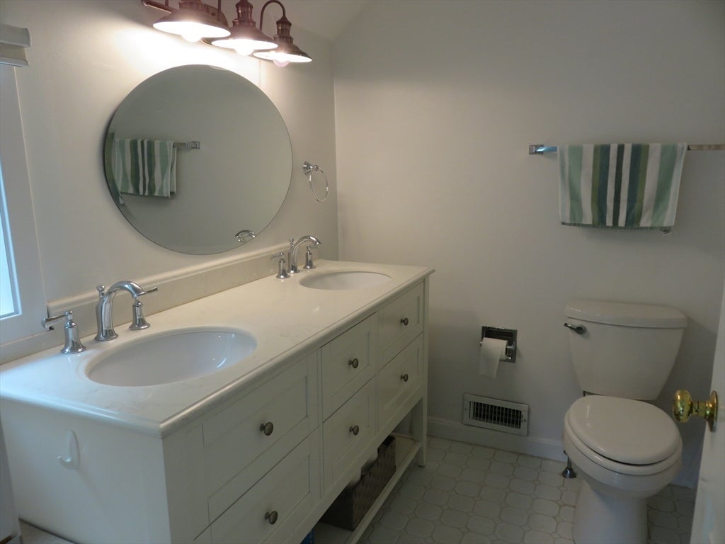 100 Mid-Iron WAY #7018, Mashpee, MA, 100 Mid-Iron WAY #7018, Mashpee, MA Photo #24
