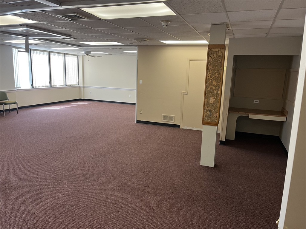 505 Nashua Road 3-4