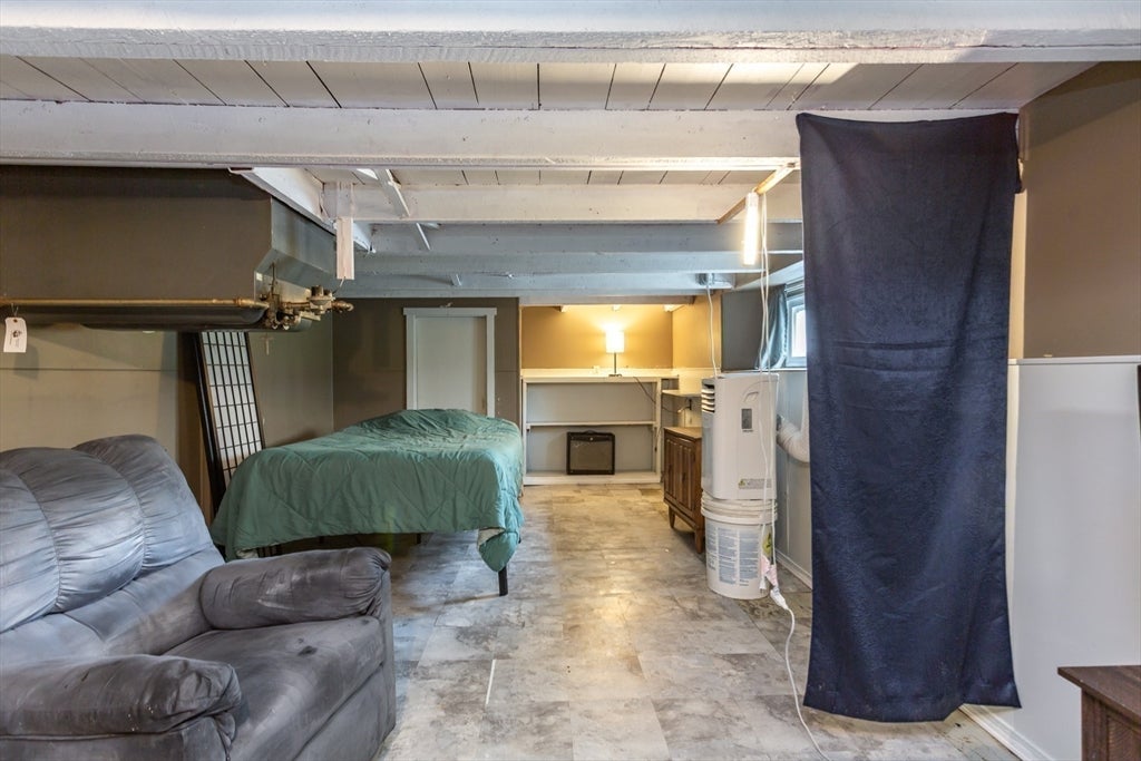 44 Slocum St, Acushnet, MA Photo #20