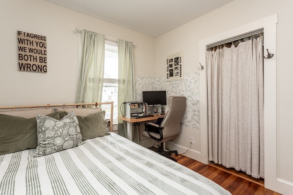 44 Slocum St, Acushnet, MA Photo #13