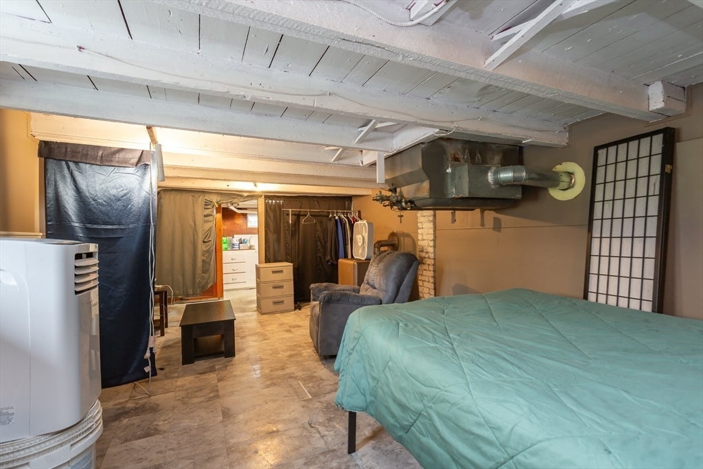 44 Slocum St, Acushnet, MA Photo #21