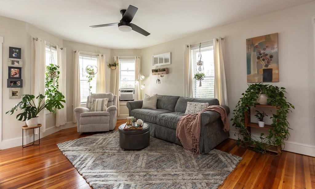 44 Slocum St, Acushnet, MA Photo #9