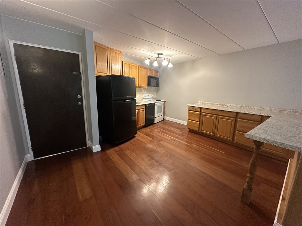 147 Turner Rd 102