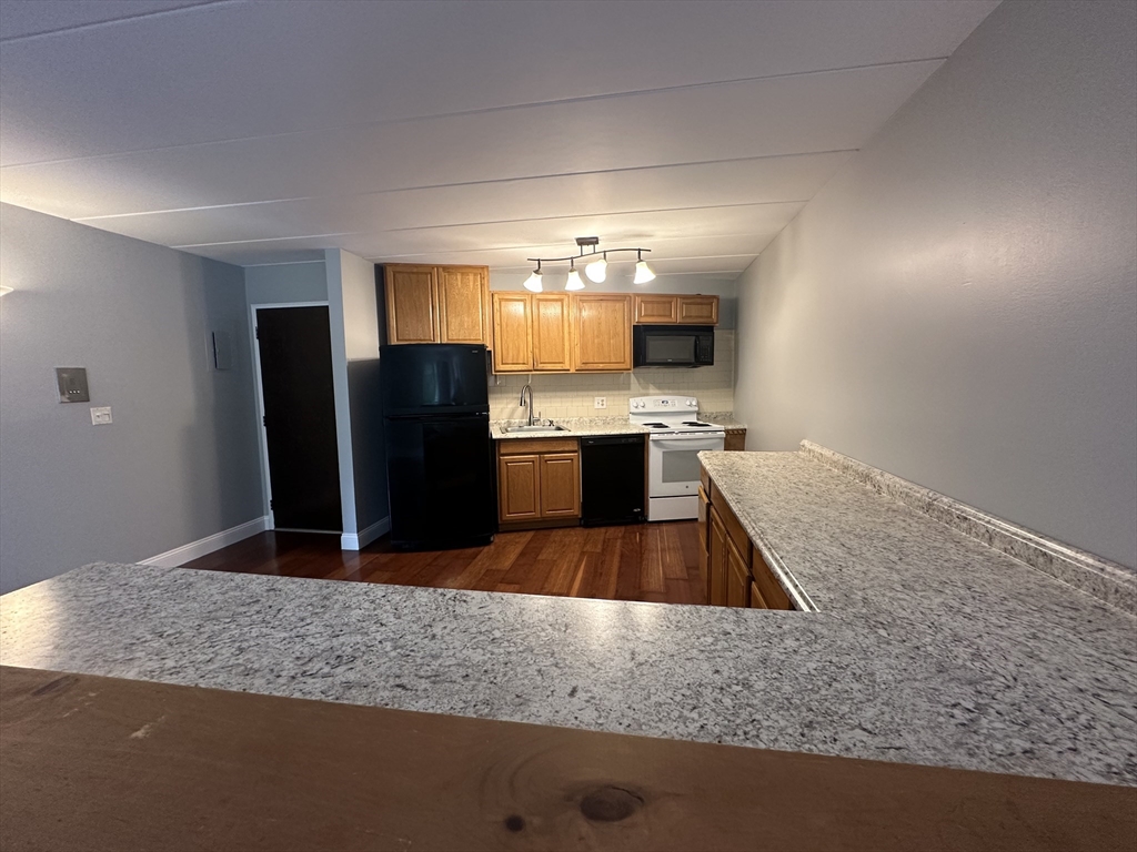 147 Turner Rd 102