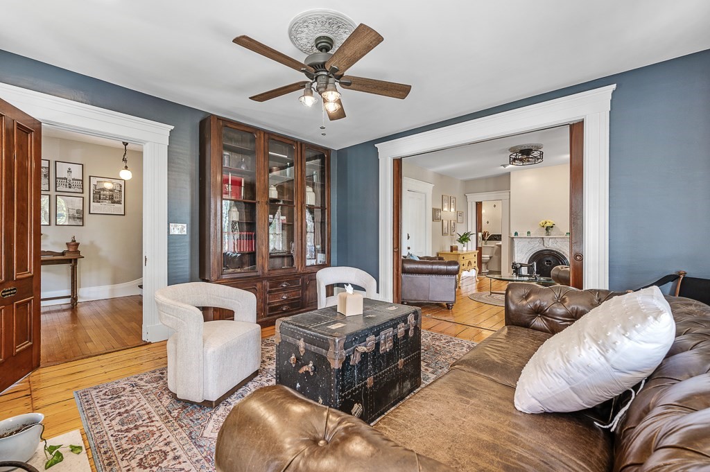 2 Oxford Pl
