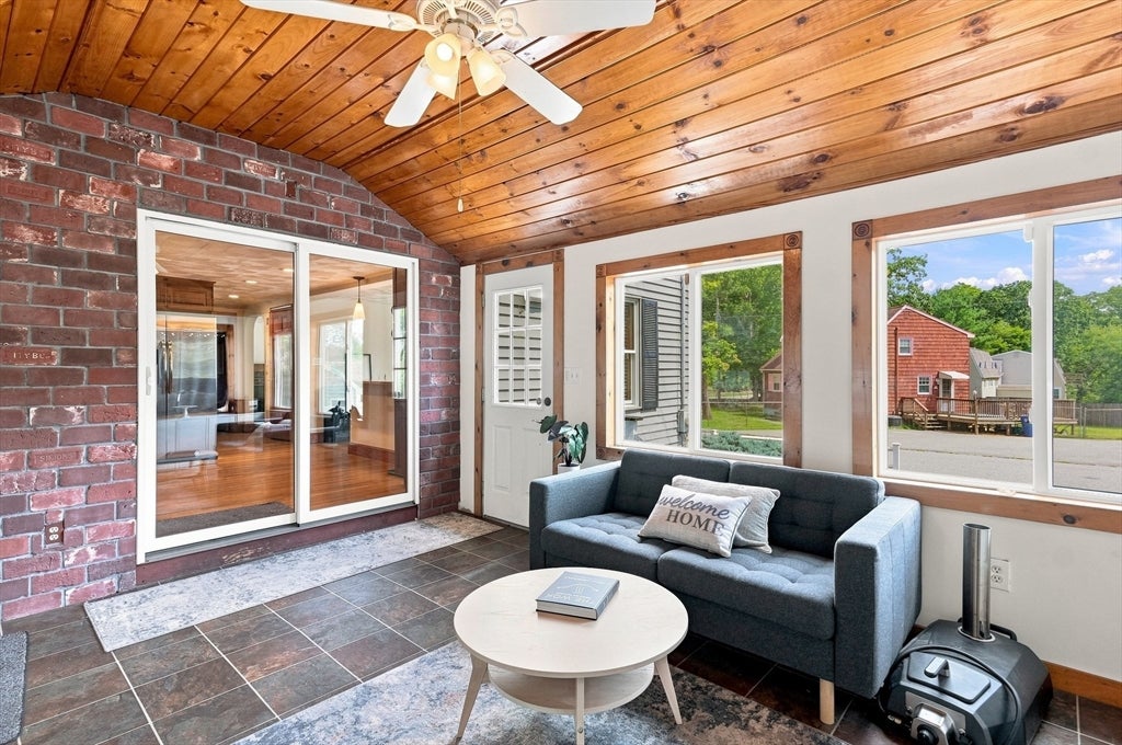 1 Springwell Road, Billerica, MA Photo #19