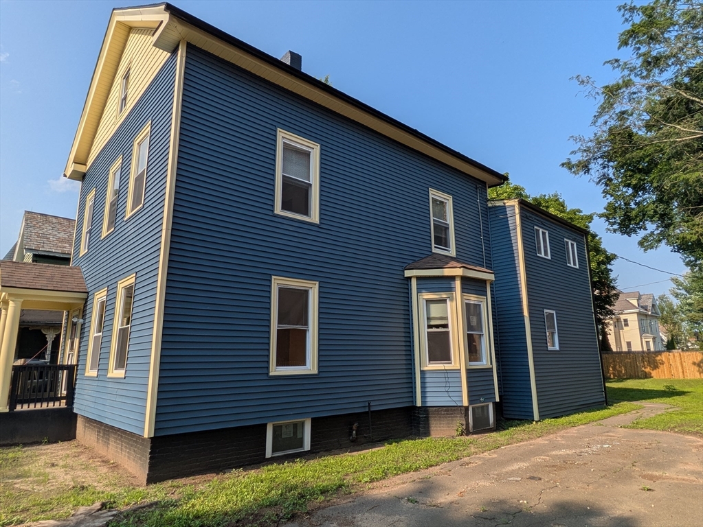 140 Pearl Street