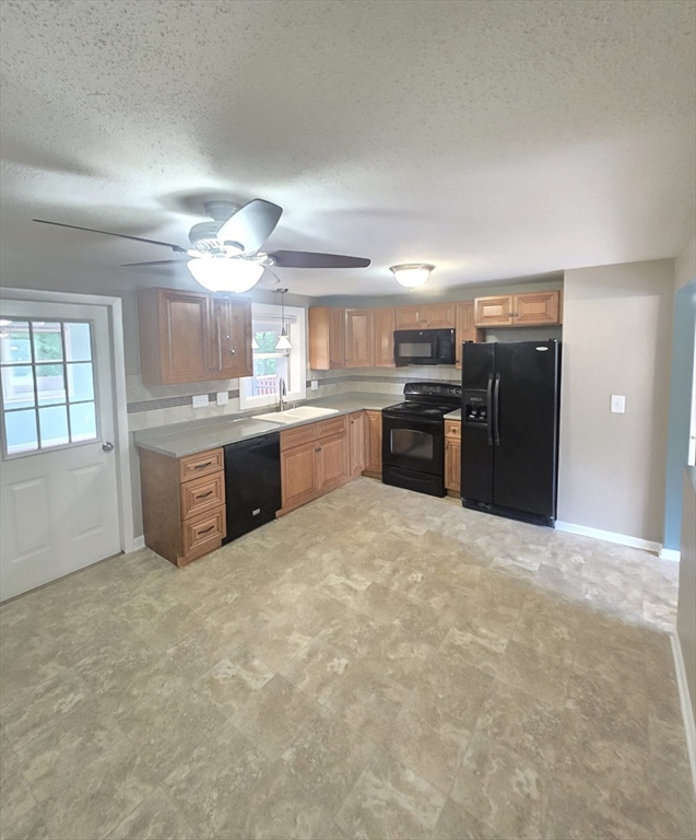 135 Red Fox Dr