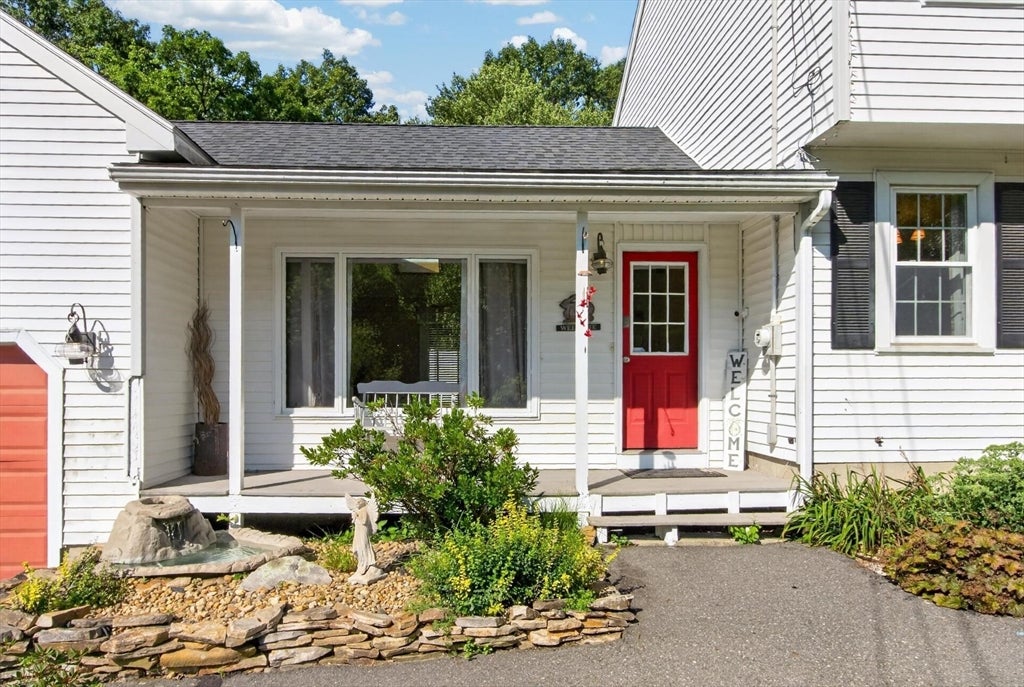 6 Paddock Lane, Dracut, MA Photo #2