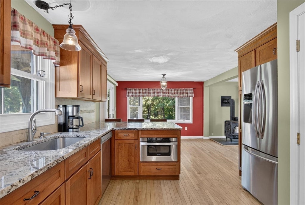 6 Paddock Lane, Dracut, MA Photo #9
