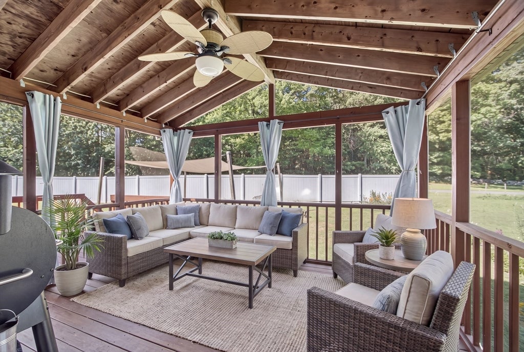 6 Paddock Lane, Dracut, MA Photo #26
