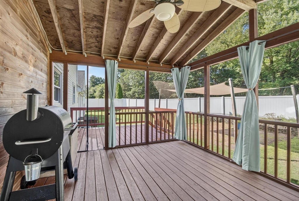 6 Paddock Lane, Dracut, MA Photo #27