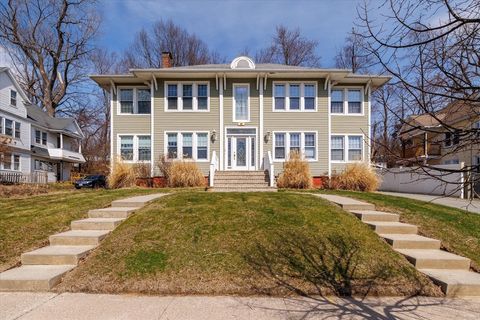 Photo of 85 Narragansett St, Springfield, MA 01107 (MLS # 73495225)