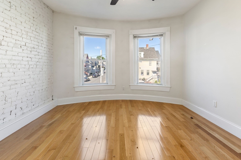 64 Florida Street 2
