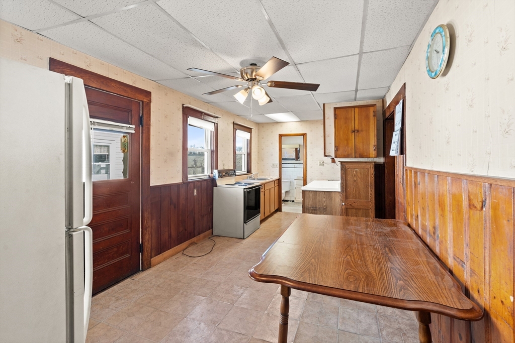 198 Fayette St