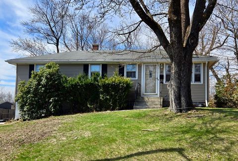 11 Vincent Ave Worcester MA 01603