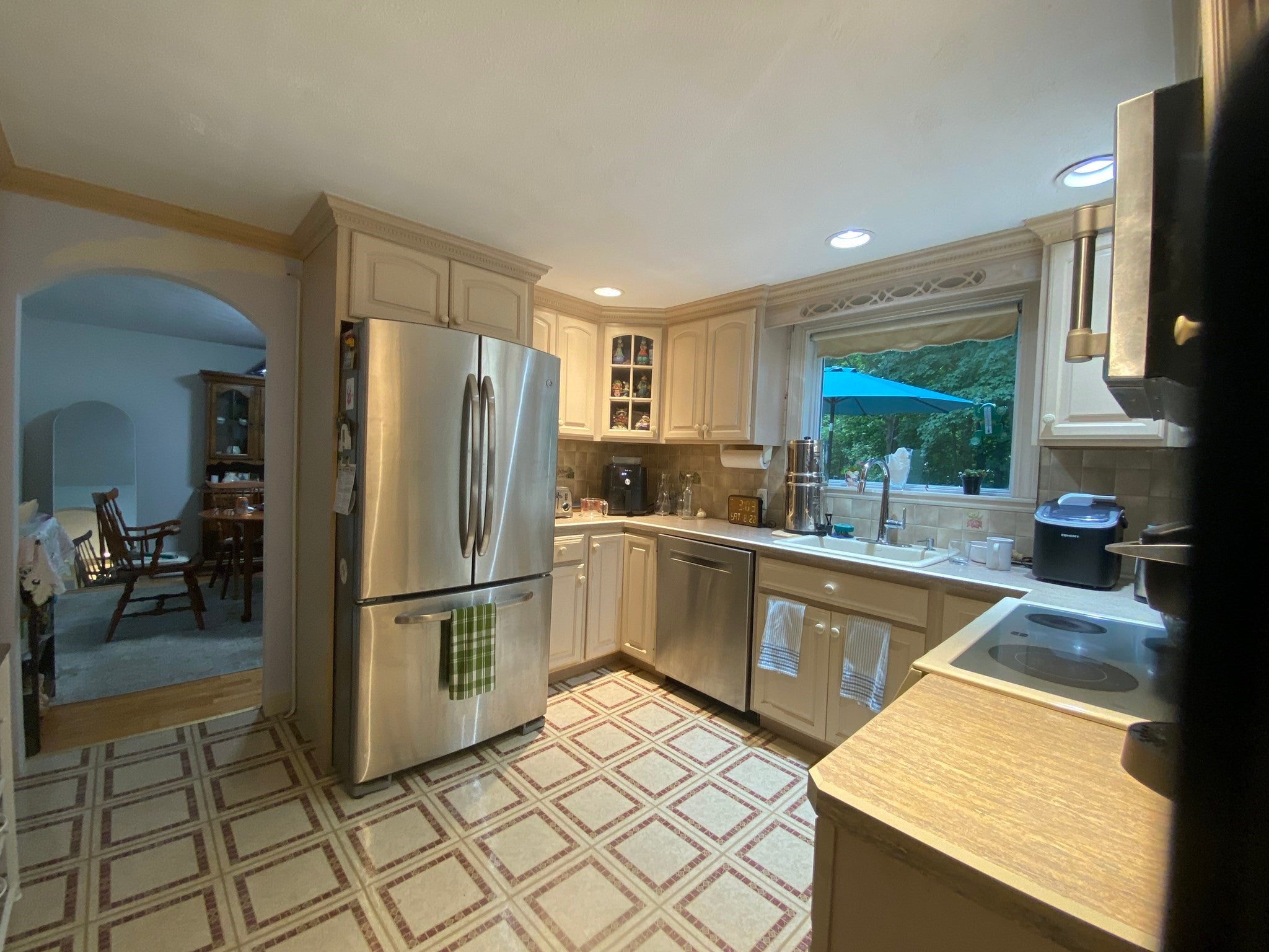 21 Maynard Rd, Dedham, MA Photo #7