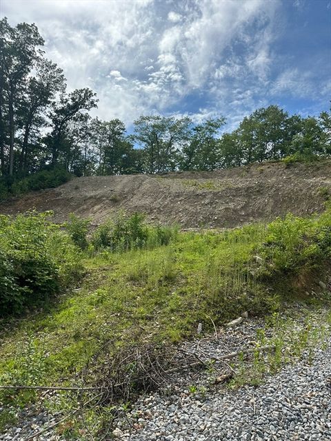 Photo of 31 Walsh Ave, Auburn, MA 01501 (MLS # 73475177)