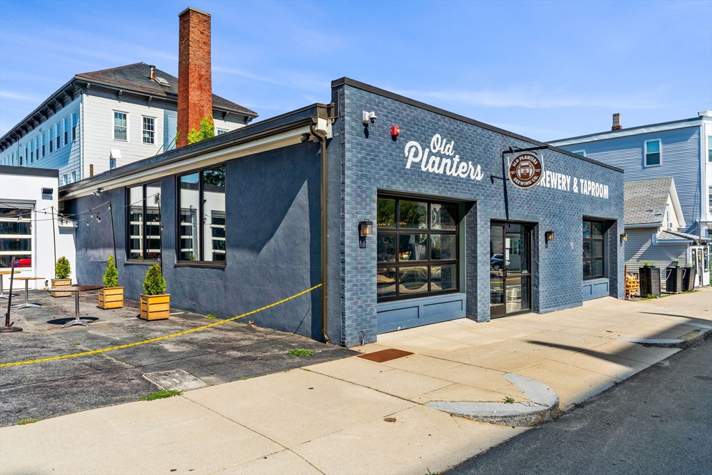 232 Rantoul St