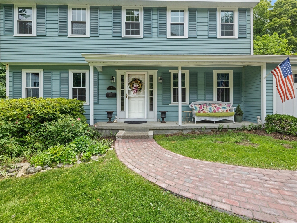44 Old Colony Dr