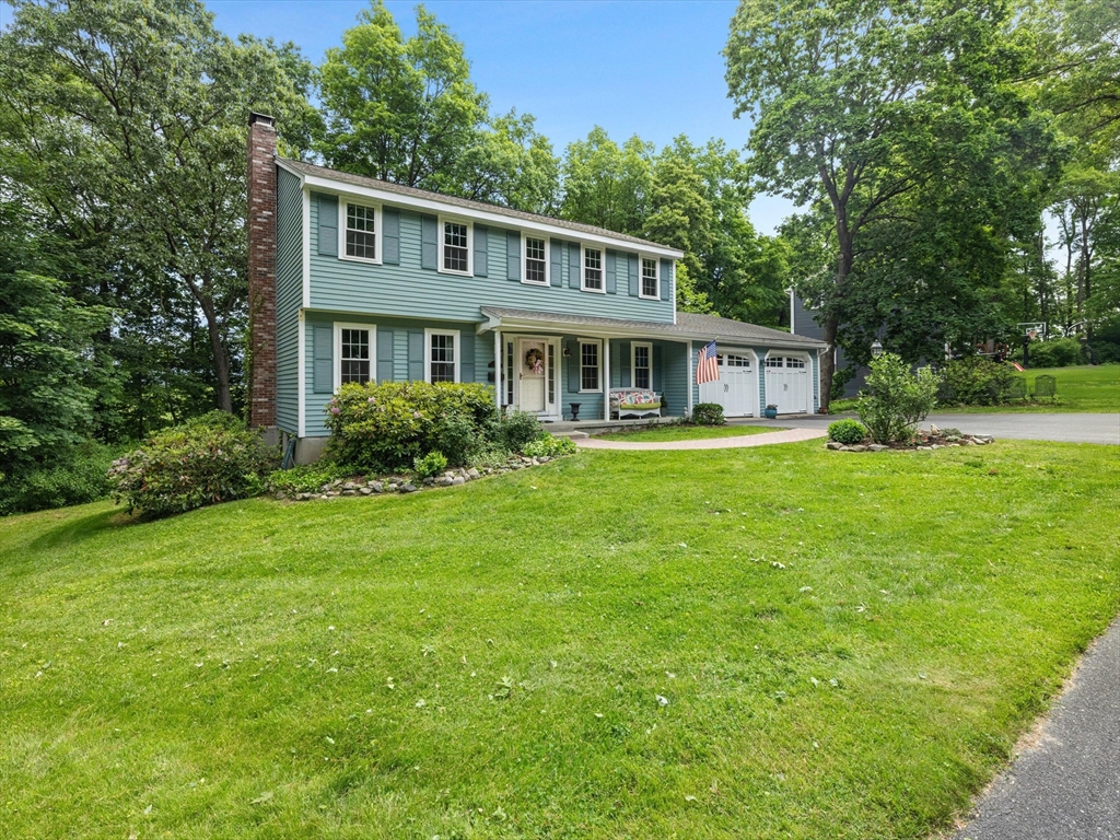 44 Old Colony Dr