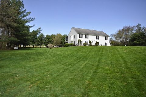 10 Colewood Rd East Bridgewater MA 02333