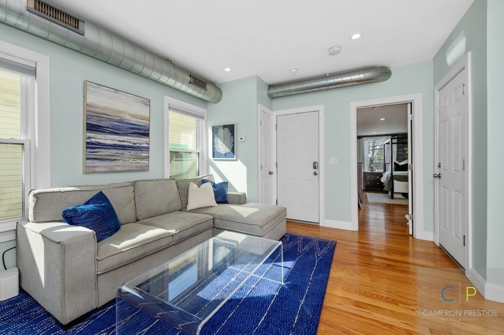 11-1/2 Mason St 2