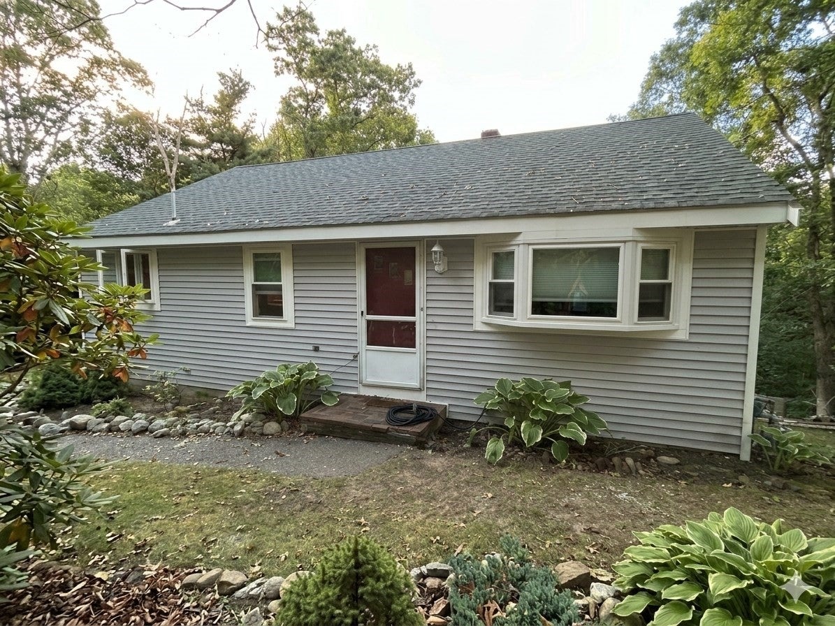 2 Grandview Dr, Plymouth, MA Photo #2