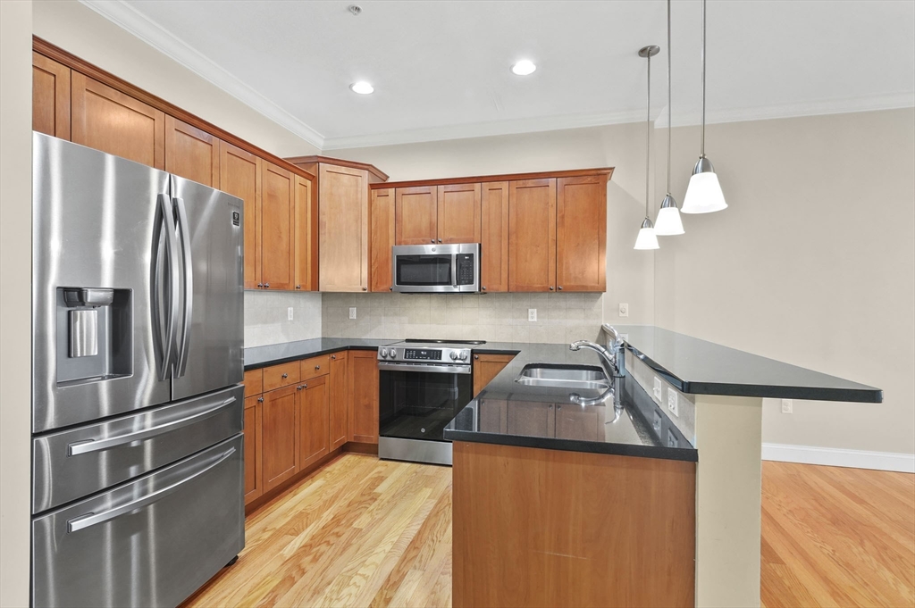 500 Union St 5416