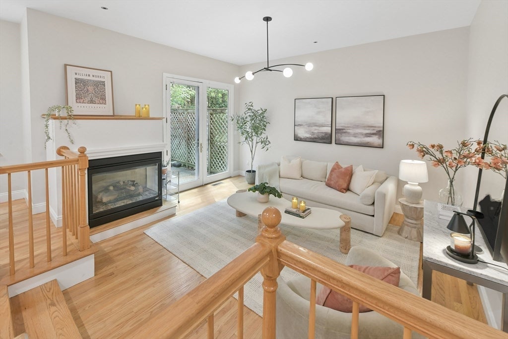 20 Pettee St 20