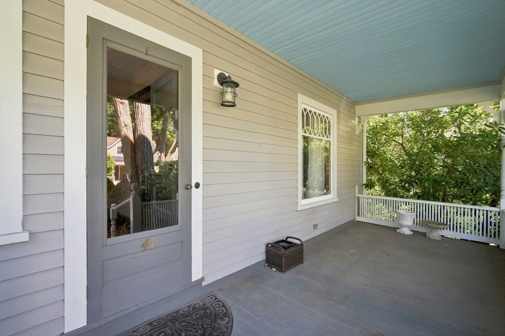 41 Cottage St