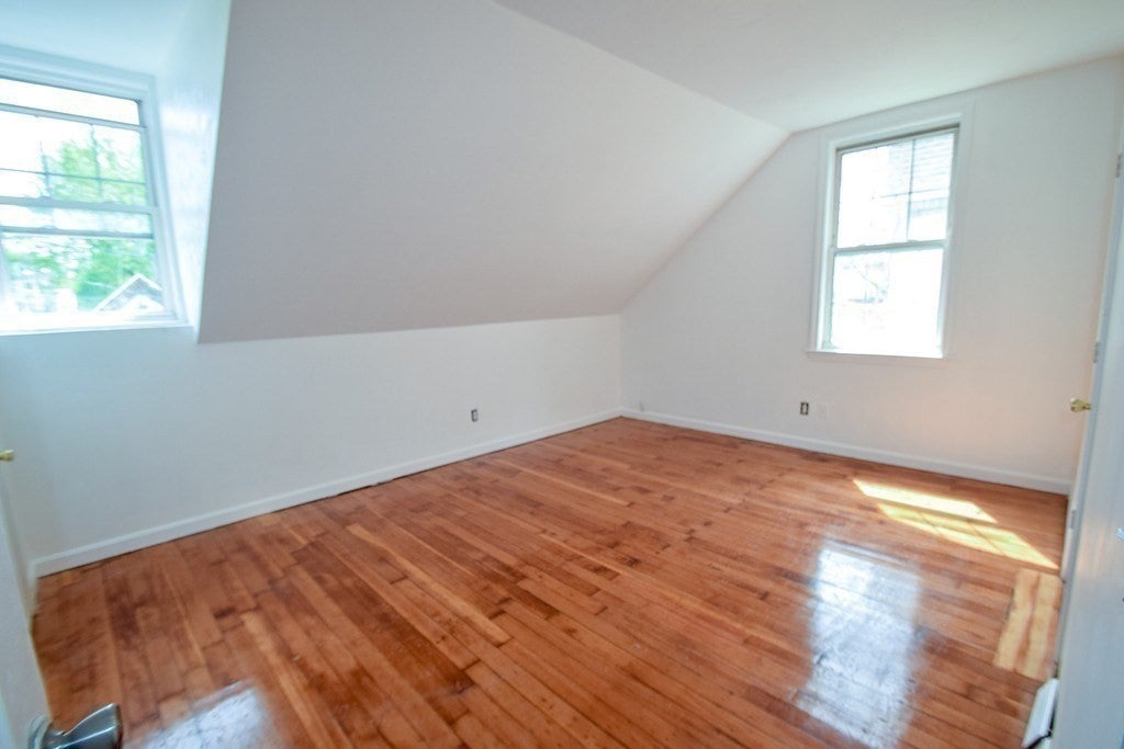 32 Cedar Street #left, Boston, MA, 32 Cedar Street #left, Boston, MA Photo #9